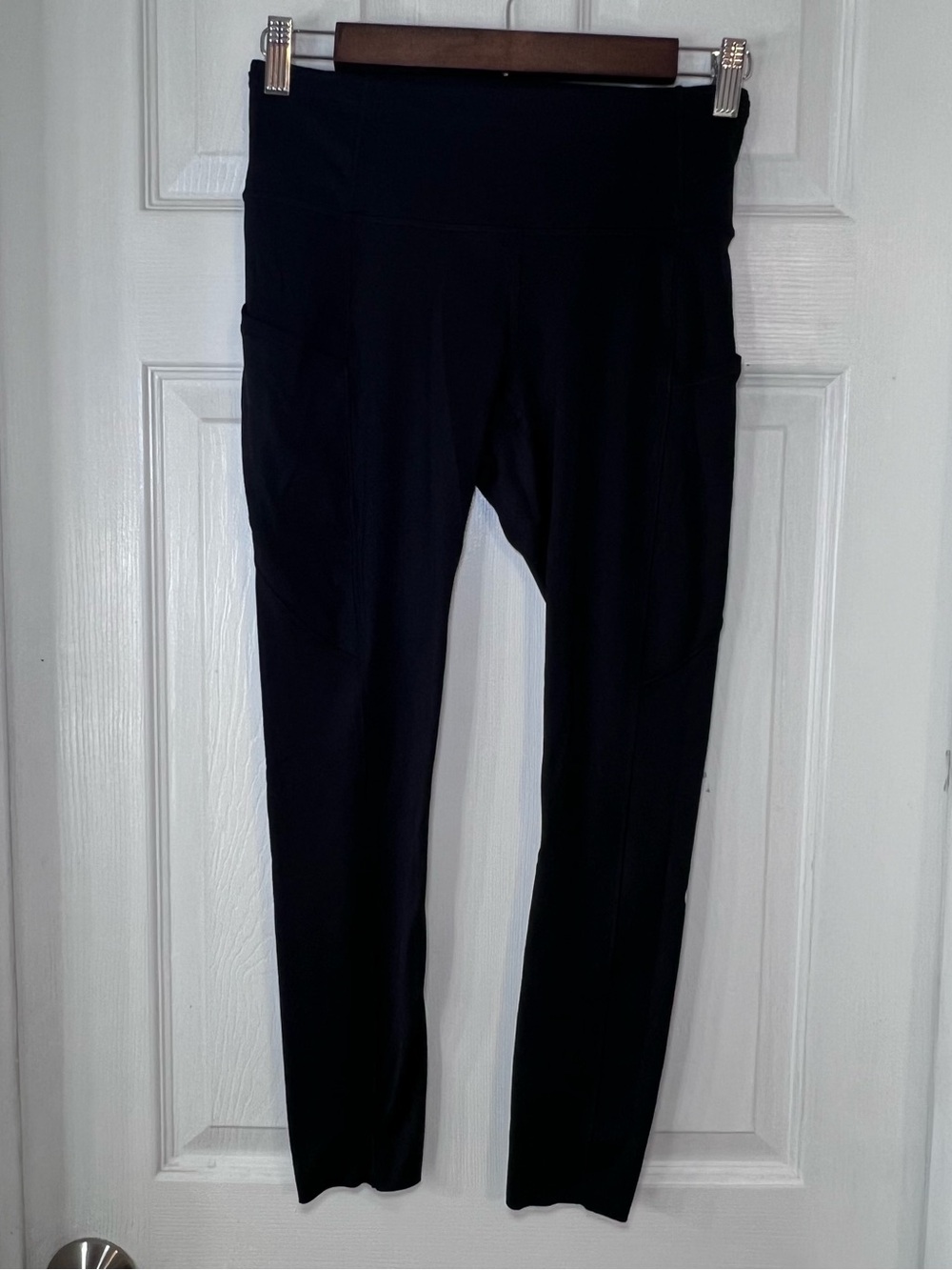Lululemon Black High-Waist Active Leggings Size 6